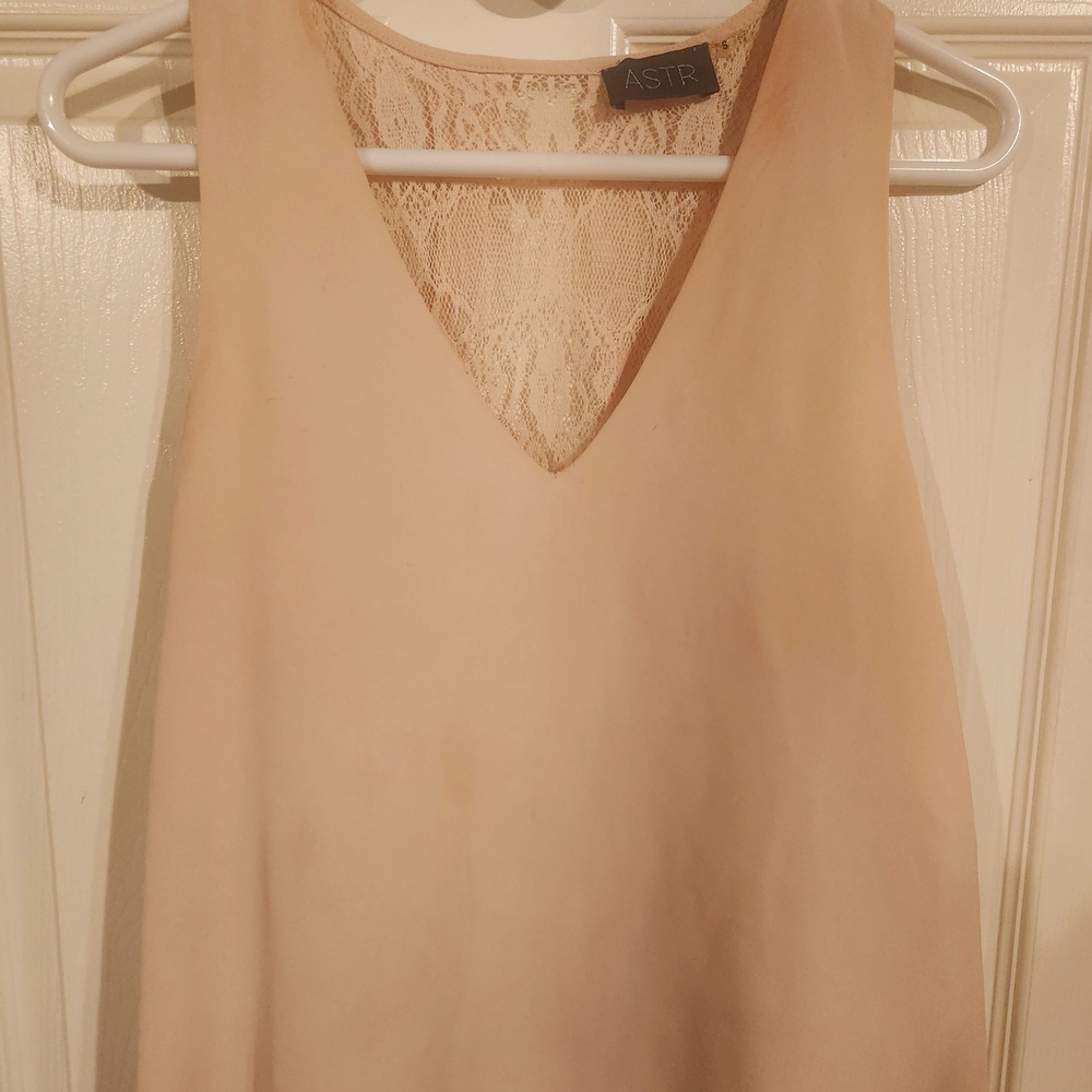 ASTR Lace Detail Blush Top